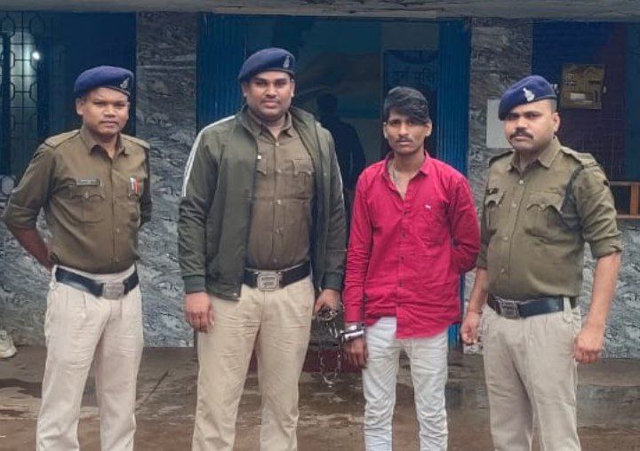  Crime News-आपरेशन मुस्कान… सुपेला पुलिस ने अब तक कुल 24 अपहृतों को किया बरामद…नाबालिक लड़की के अपहरण व दुष्कर्म का आरोपी बनारस यूपी से गिरफ्तार…48 घण्टे का लगातार सफर कर आरोपी तक पहुंची पुलिस…पढ़िए पूरी खबर